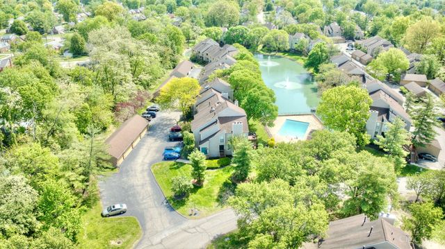 9450 Hunters Creek Drive, Blue Ash, OH 45242