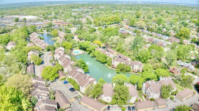 9450 Hunters Creek Drive, Blue Ash, OH 45242