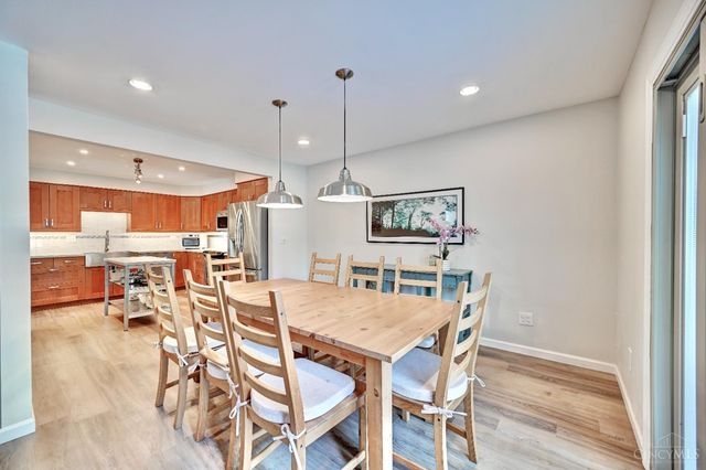 9450 Hunters Creek Drive, Blue Ash, OH 45242