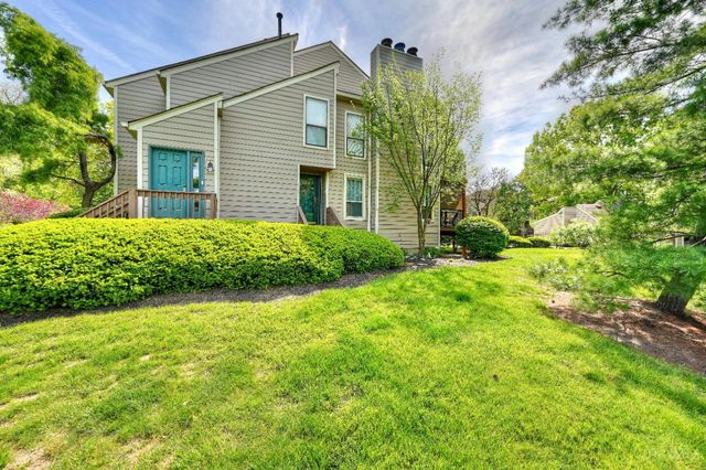 9450 Hunters Creek Drive, Blue Ash, OH 45242