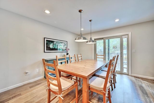 9450 Hunters Creek Drive, Blue Ash, OH 45242