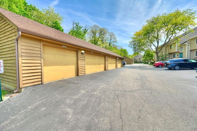 9450 Hunters Creek Drive, Blue Ash, OH 45242