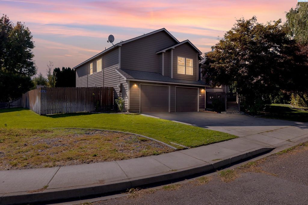 201 Ashwood St, Richland, WA 99352
