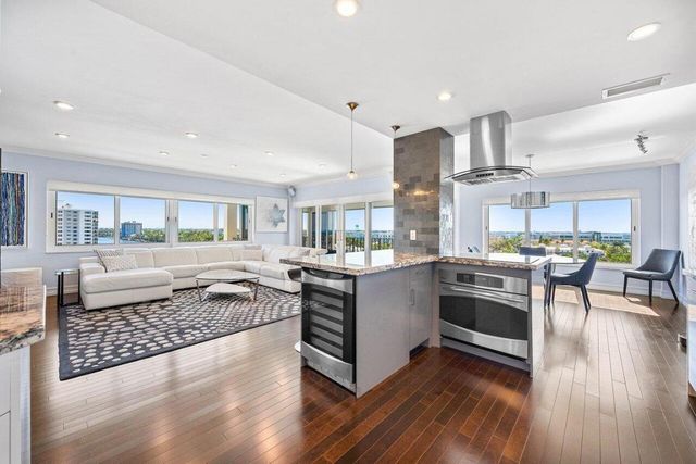 86 Macfarlane Drive 9c, Delray Beach, FL 33483