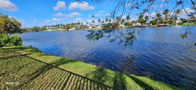 3720 NW 116th Ter, Sunrise, FL 33323