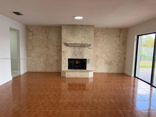 3720 NW 116th Ter, Sunrise, FL 33323