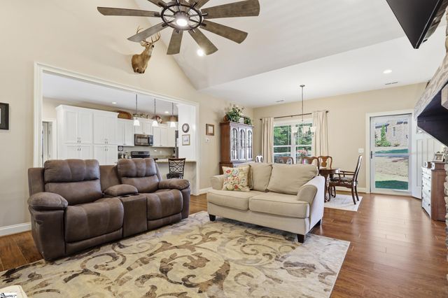 297 Paradise Vista Drive, Williamston, SC 29697