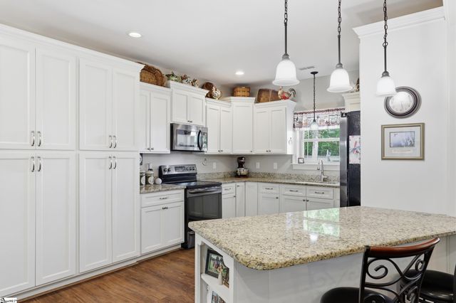 297 Paradise Vista Drive, Williamston, SC 29697