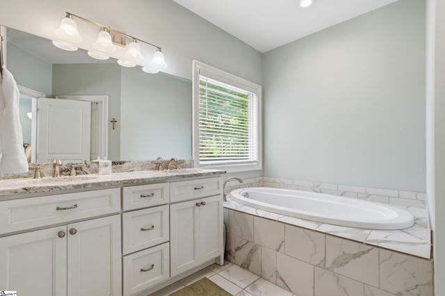 297 Paradise Vista Drive, Williamston, SC 29697