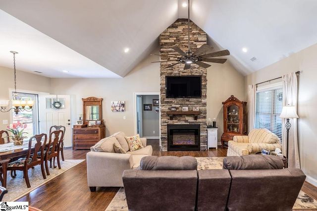 297 Paradise Vista Drive, Williamston, SC 29697