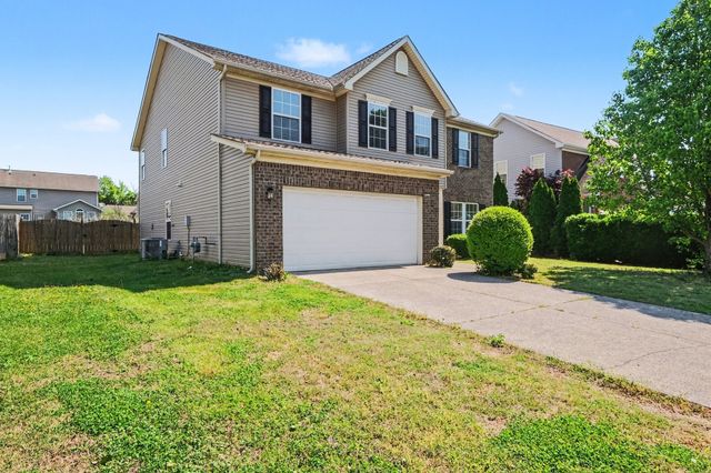 1042 Countess Ln, Spring Hill, TN 37174