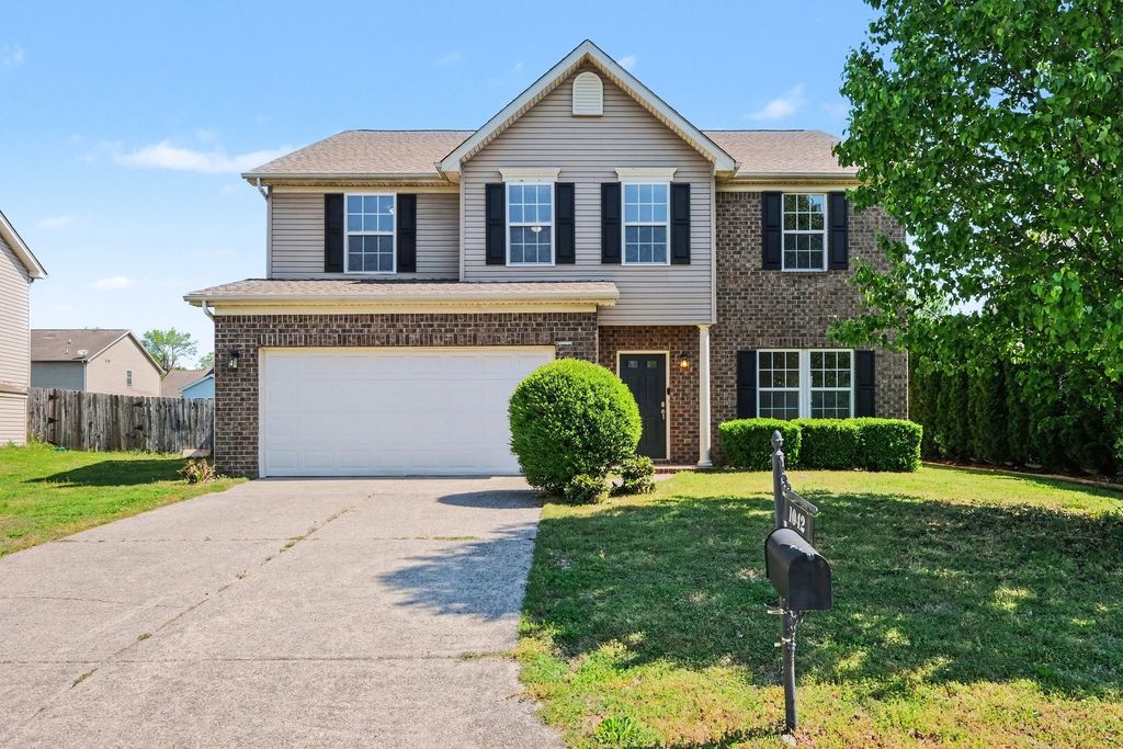 1042 Countess Ln, Spring Hill, TN 37174