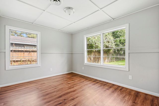 8186 Record Street, Houston, TX 77028