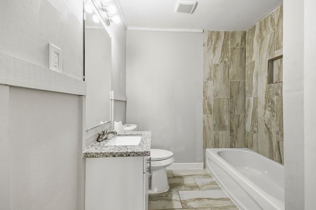 8186 Record Street, Houston, TX 77028