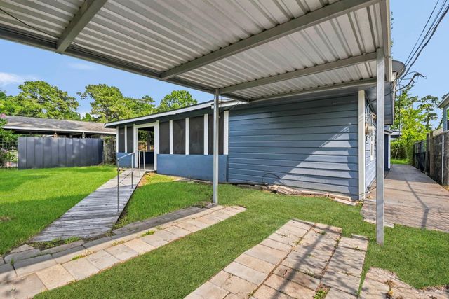 8186 Record Street, Houston, TX 77028