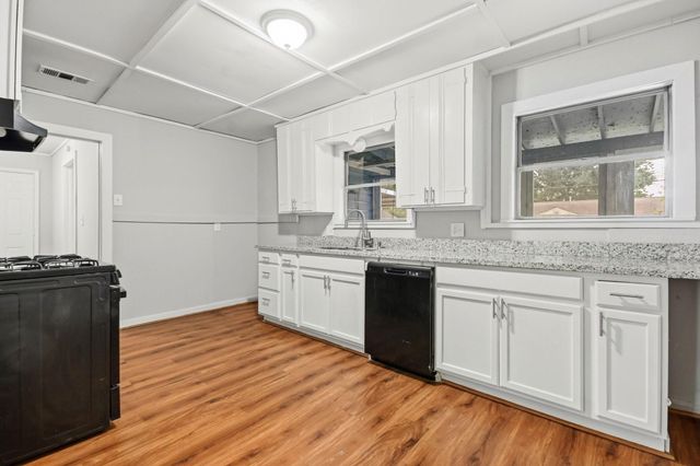 8186 Record Street, Houston, TX 77028