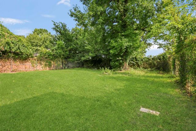 8186 Record Street, Houston, TX 77028