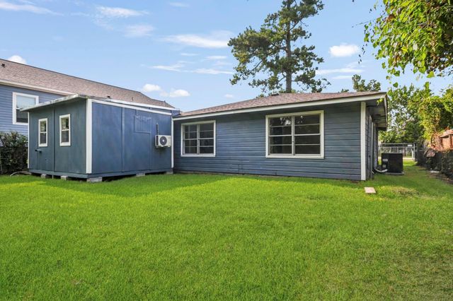 8186 Record Street, Houston, TX 77028