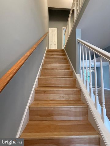 5023 COLBURN TER, Hyattsville, MD 20782