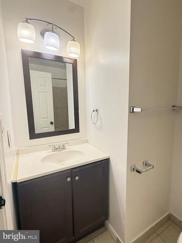 5023 COLBURN TER, Hyattsville, MD 20782