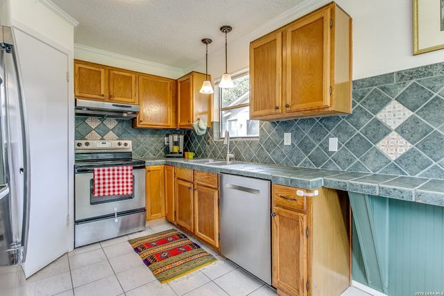 10410 Country Breeze, San Antonio, TX 78240
