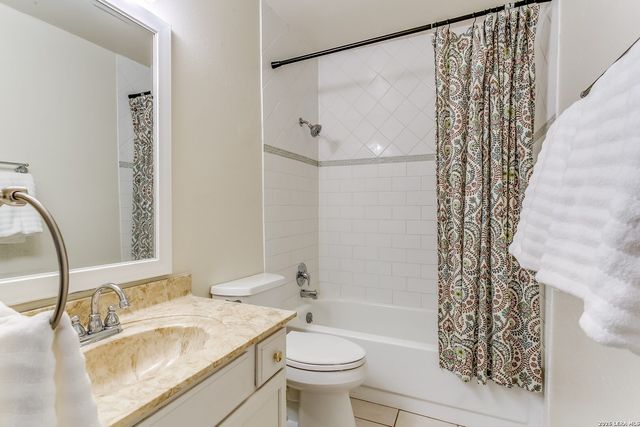 10410 Country Breeze, San Antonio, TX 78240