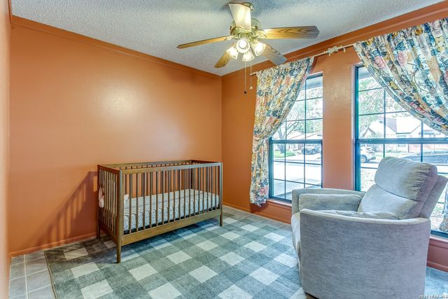 10410 Country Breeze, San Antonio, TX 78240