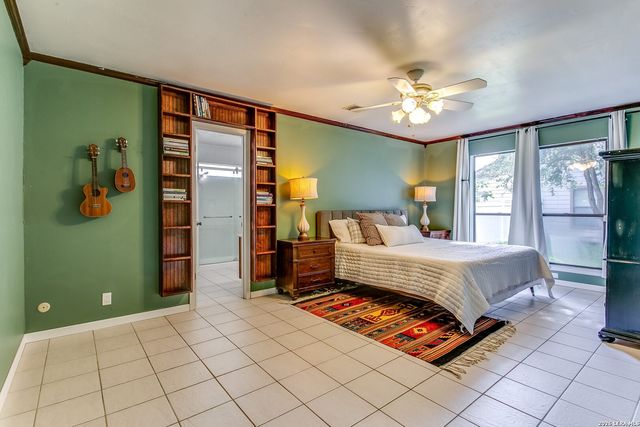 10410 Country Breeze, San Antonio, TX 78240
