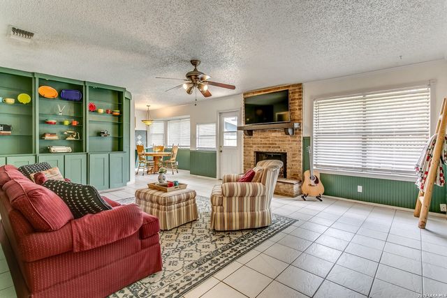 10410 Country Breeze, San Antonio, TX 78240