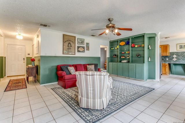 10410 Country Breeze, San Antonio, TX 78240