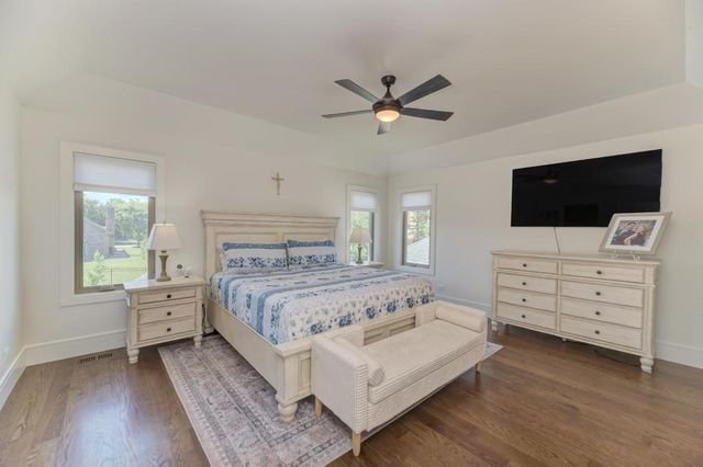 10 Founders Pointe, Bloomingdale, IL 60108
