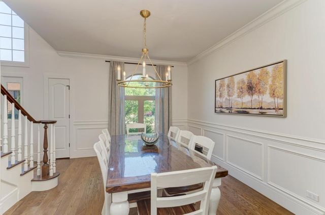 10 Founders Pointe, Bloomingdale, IL 60108