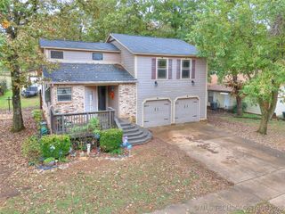 4822 S Linwood Drive, Sand Springs, OK 74063