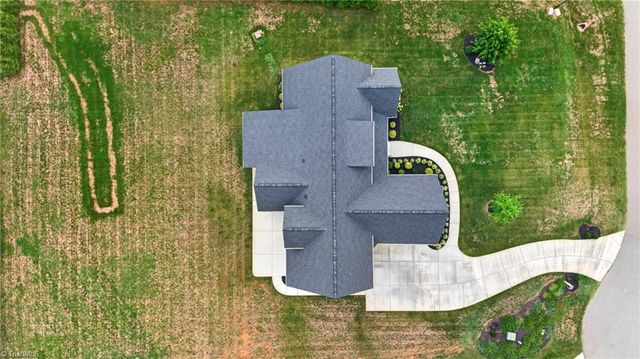 5683 Timber Trace Way, Oak Ridge, NC 27310