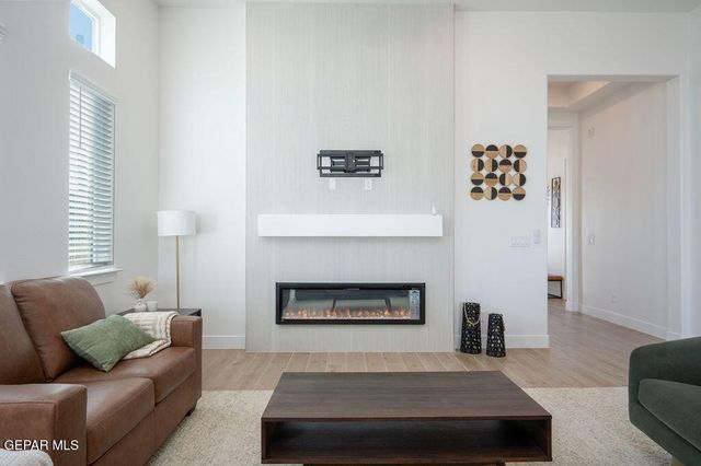 3800 Fix Place, El Paso, TX 79938