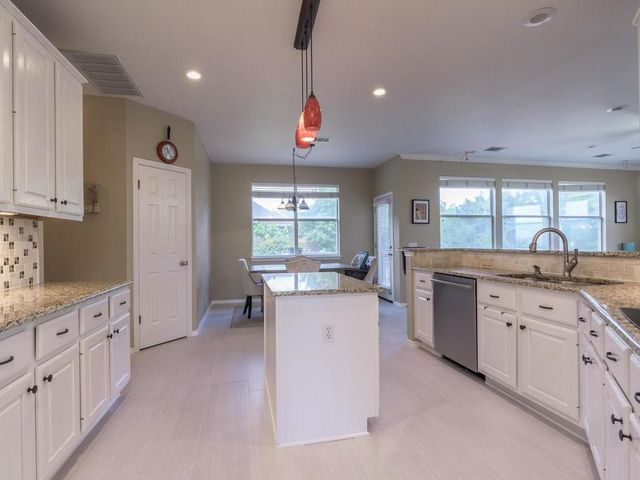 3404 Lyon Club CT, Austin, TX 78738