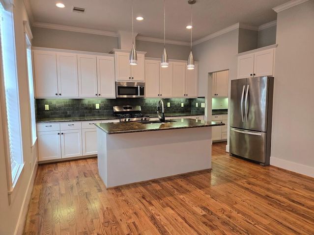 4109 Allen Street, Houston, TX 77007