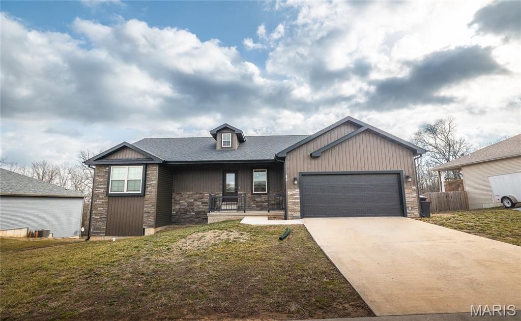 163 Mesa Drive, Waynesville, MO 65583