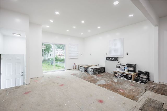 581 Frost Avenue, Rochester, NY 14611