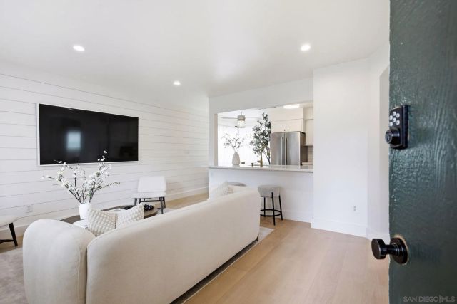 3932 9th Ave 5, San Diego, CA 92103