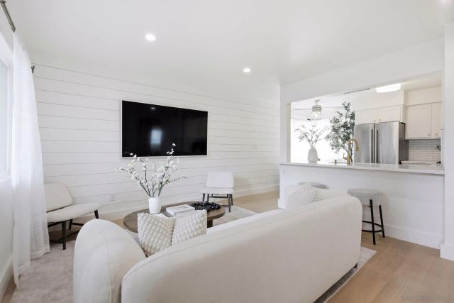 3932 9th Ave 5, San Diego, CA 92103