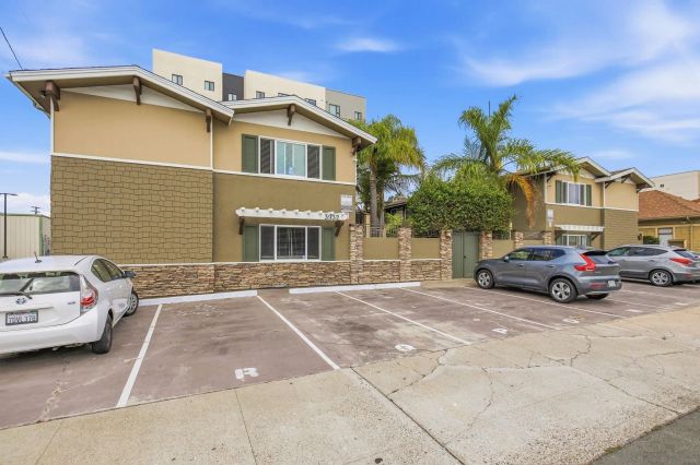 3932 9th Ave 5, San Diego, CA 92103