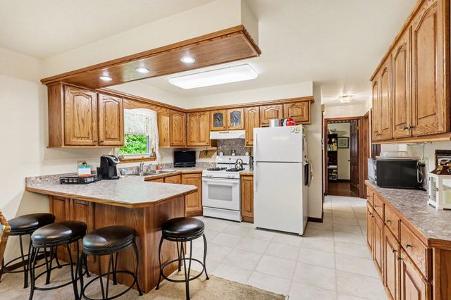 2861 Wurtzel Drive, West, Freeland, MI 48623