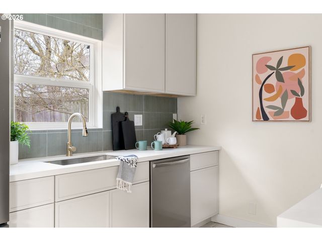 7215 Se 20TH Ave, Portland, OR 97202