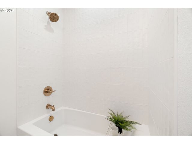 7215 Se 20TH Ave, Portland, OR 97202