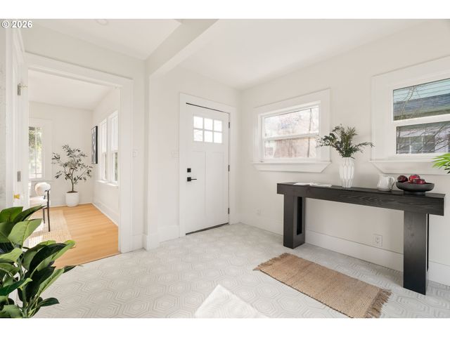 7215 Se 20TH Ave, Portland, OR 97202