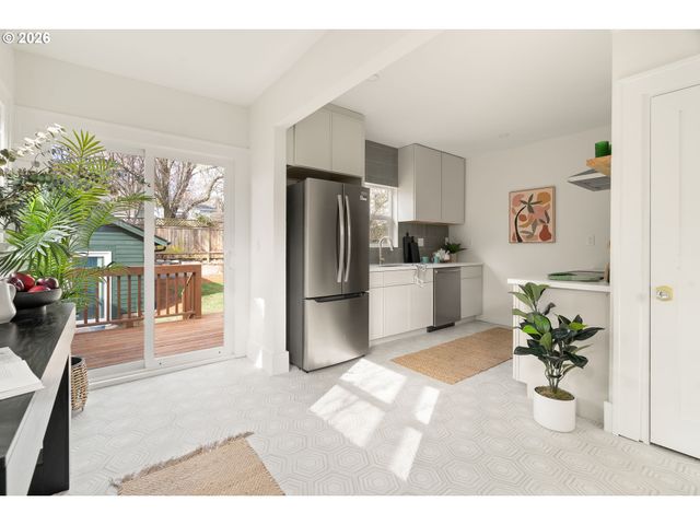 7215 Se 20TH Ave, Portland, OR 97202