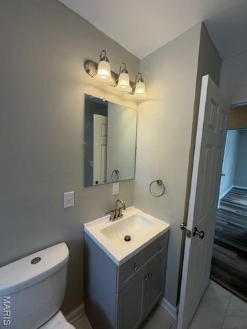 1003 N 86th Street, East St Louis, IL 62203