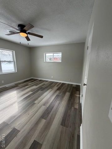 1003 N 86th Street, East St Louis, IL 62203