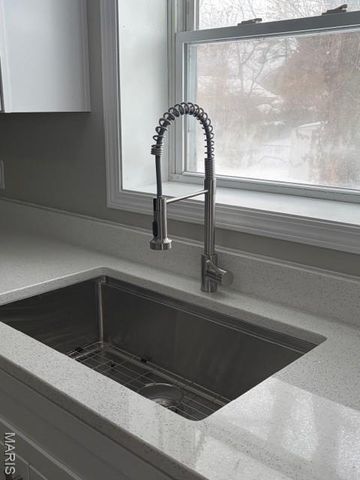 1003 N 86th Street, East St Louis, IL 62203